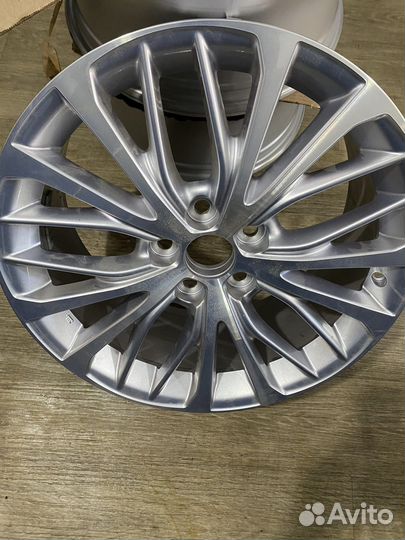 Диски18 оригенал на камри