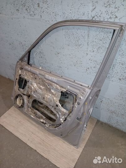 Дверь передняя правая Hyundai Accent