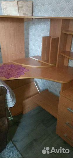 Компьютерный стол