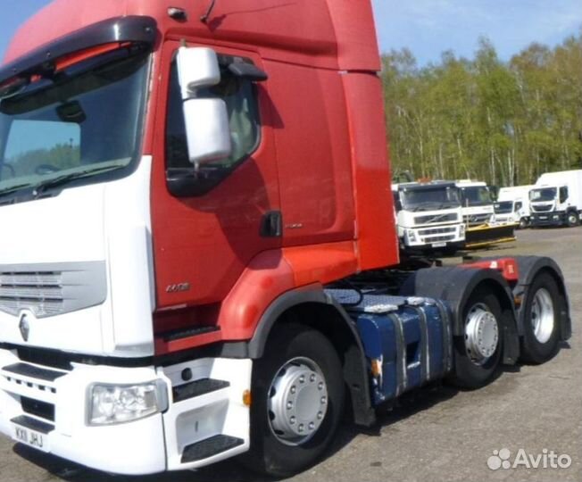 В разборке грузовик Renault, Premium II с 2007