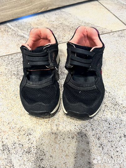 Кроссовки adidas