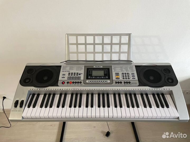Синтезатор Tesler KB-6190 + подставка в подарок