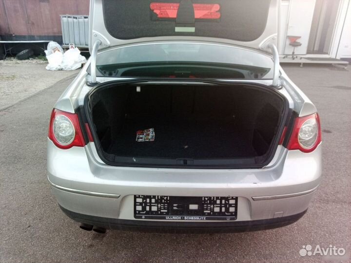 VW Passat B6 Бампер задний седан универсал