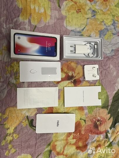 Телефон iPhone 10