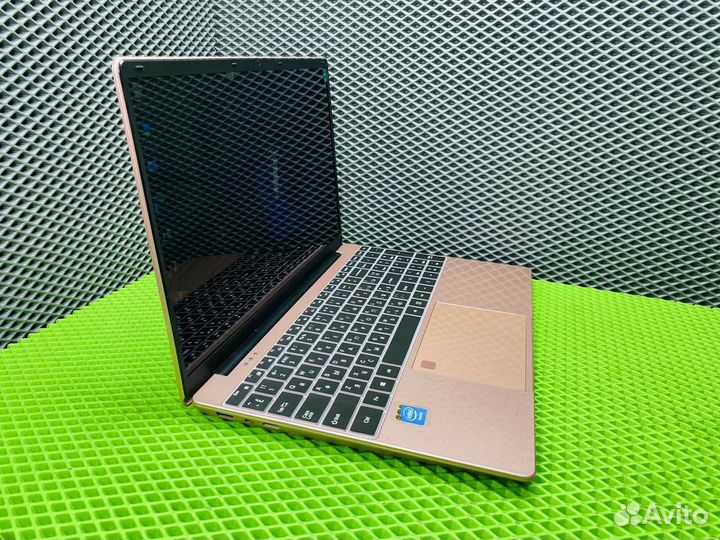 Новый ноутбук i3/16/256 SSD