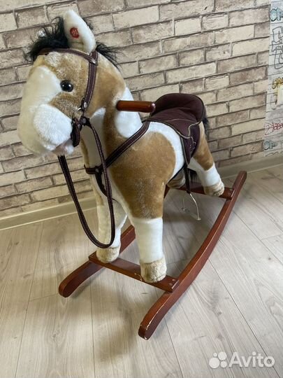 Детская качалка лошадь