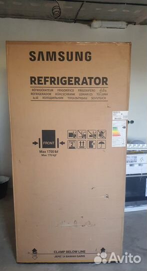 Холодильник Samsung RS63R5571F8(WT) Side by side