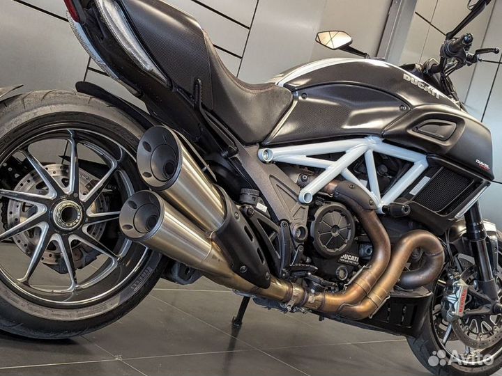 Ducati Diavel Carbon