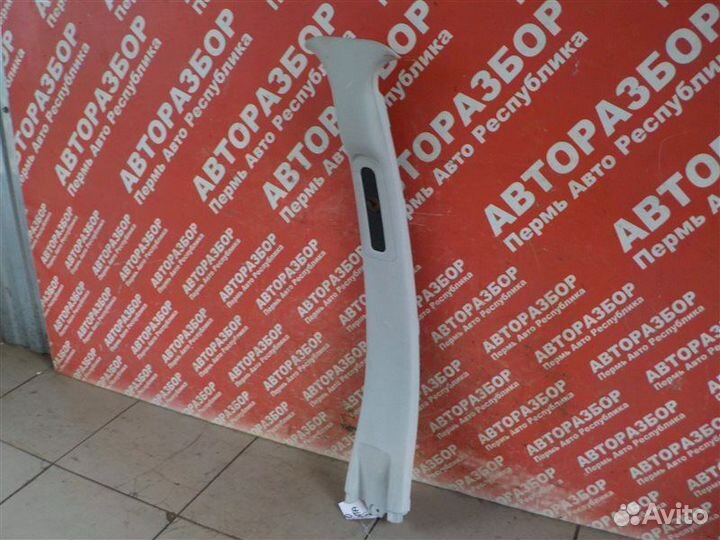 Накладка средней стойки левая LADA Granta 21127