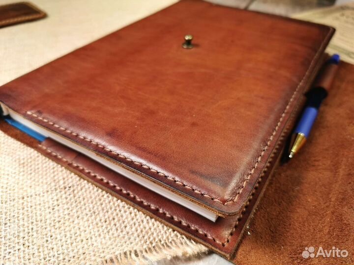 Обложка кожаная для ежедневника