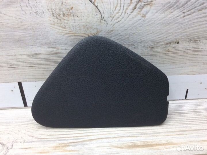 Накладка (кузов внутри) Renault Logan K7MA812 1