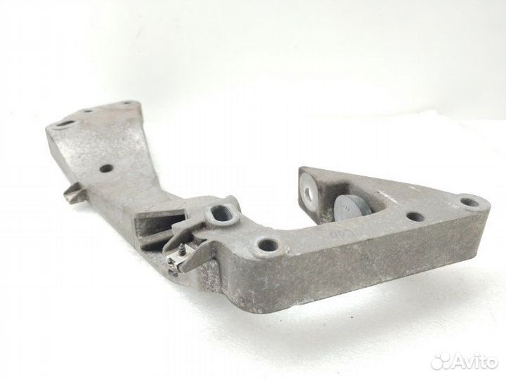 Кронштейн кпп Bmw 3-Series E90 3.0 2007