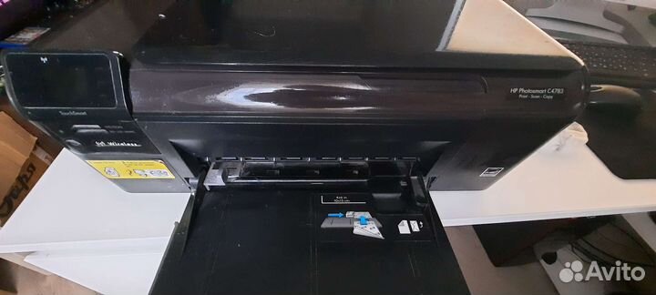 Принтер стрйный HP