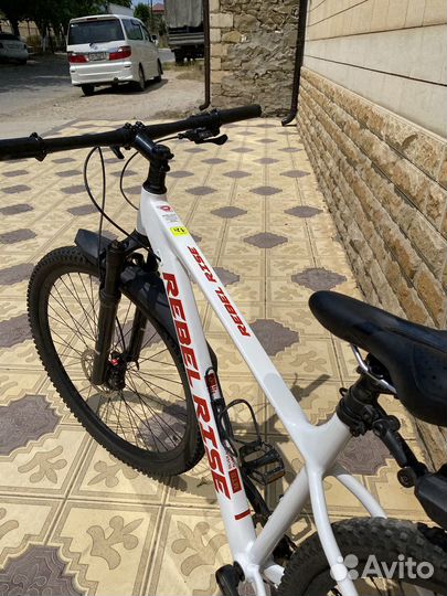 Велосипед rebel rise 29r