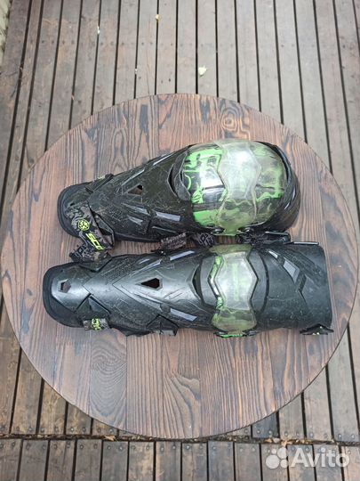 Наколенники Scoyco и Wolf