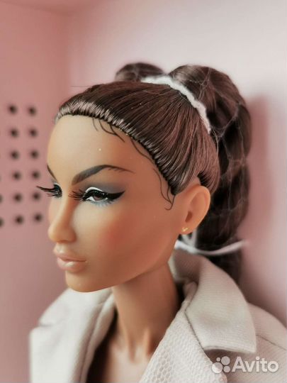 Mademoiselle Annik NU face Integrity toys