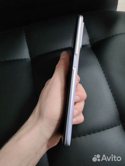 realme Q3s, 8/128 ГБ
