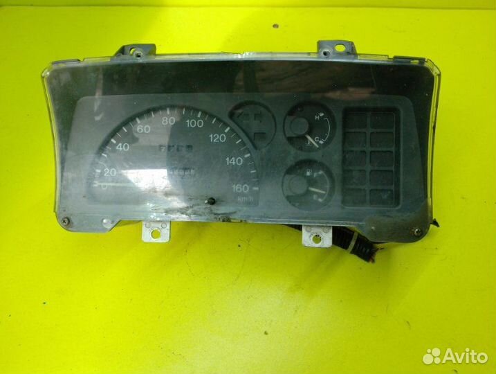 Панель приборов Mazda Bongo SS28M R2 1999