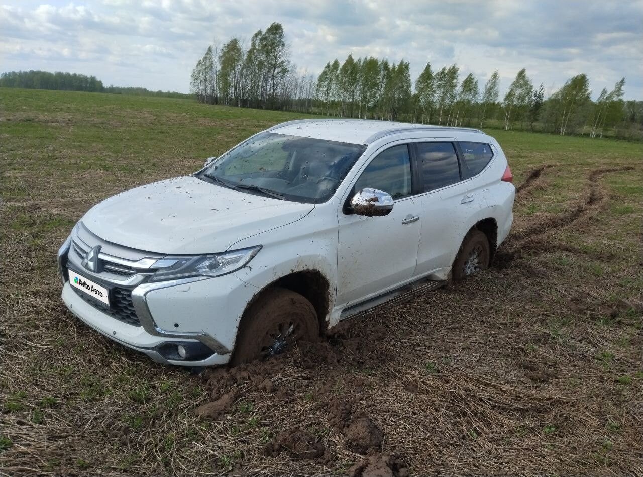 Mitsubishi Pajero Sport: фото владельца
