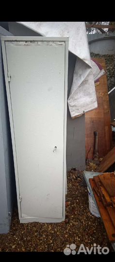 Сейф металлический