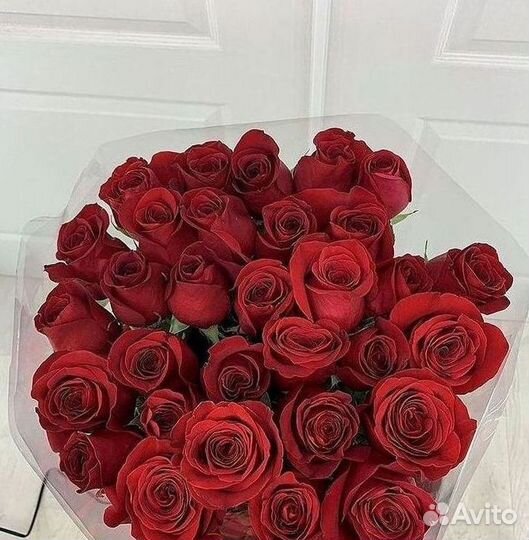 Метровые розы Доставка цветов