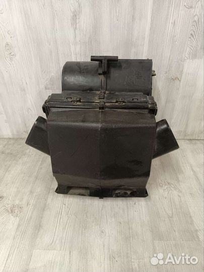 Корпус отопителя Ford Transit 86-91
