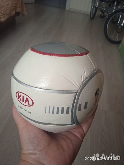 Футбольный мяч(сувенирный) Б\У 12см чемпионат мира