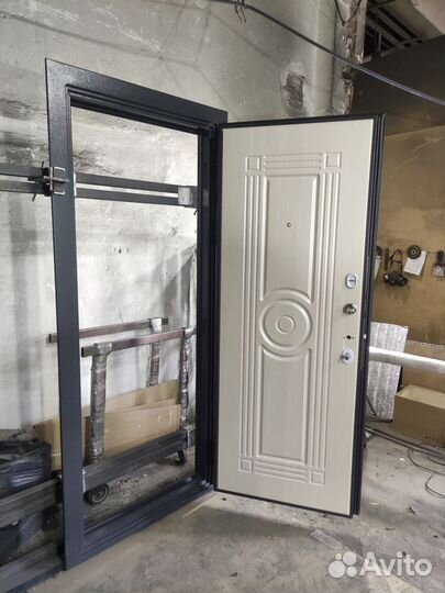 Дверь входная