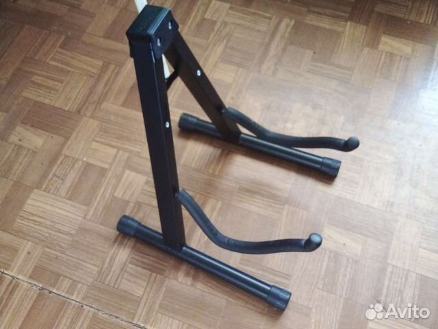 Стойка универсальная для гитар. Новая, в упаковке