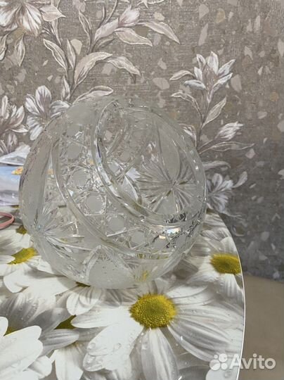 Хрустальная ваза лукошко