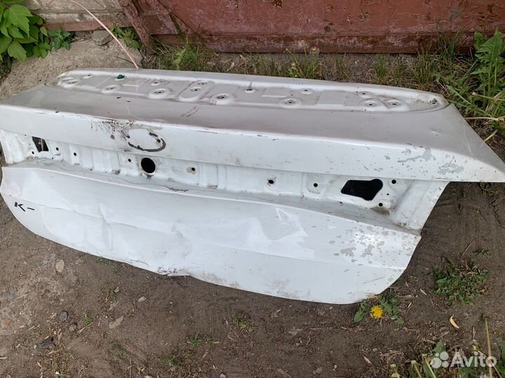 Крышка багажника Kia K5 2020 2021 2022 2023 бу