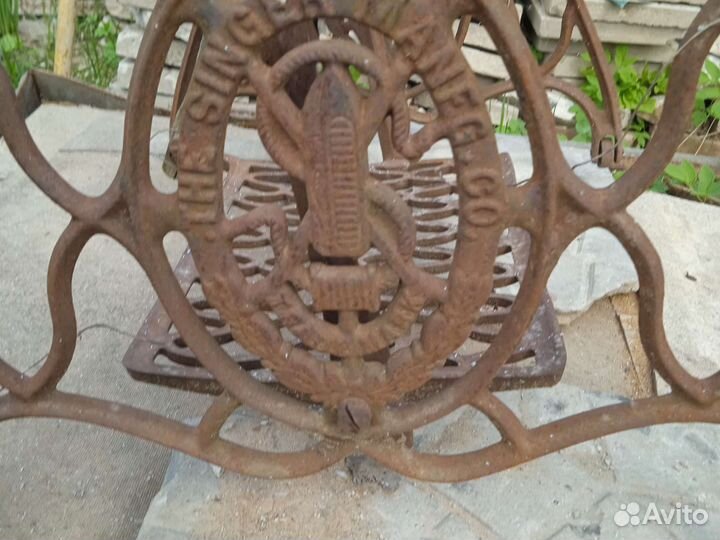 Зингер чугунная станина от ножной швейной машинки