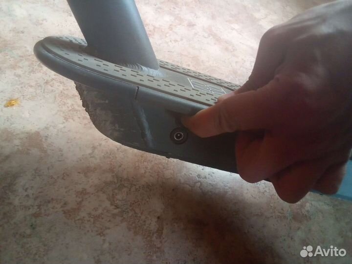 Самокат взрослый электрический бу