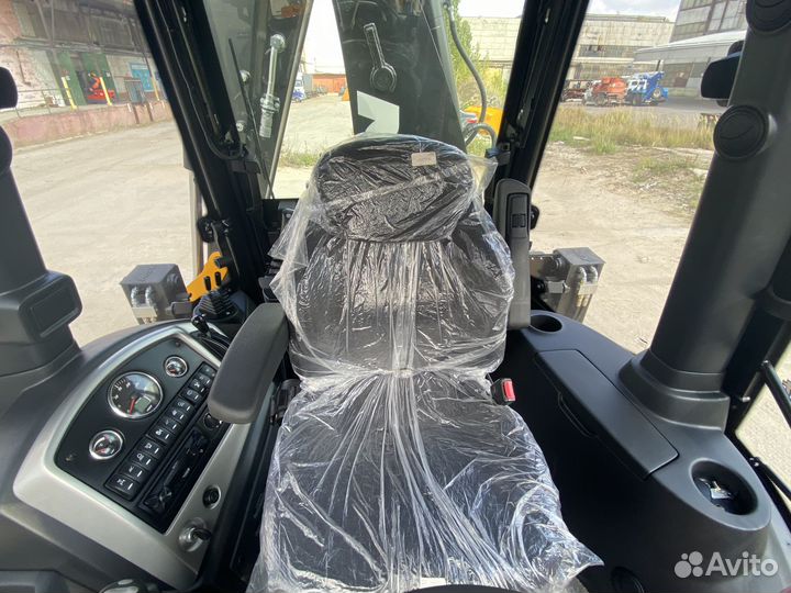 Экскаватор-погрузчик MST M644 PLUS, 2023