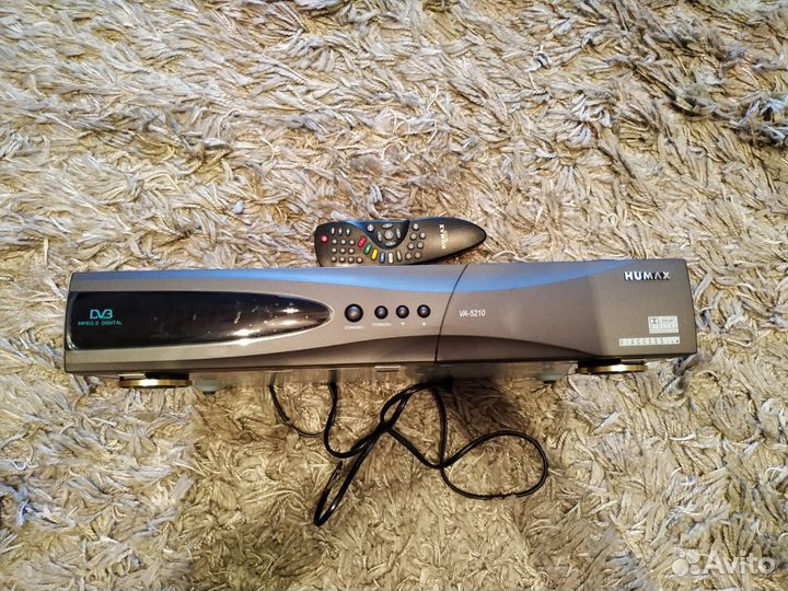 Спутниковые ресиверы humax 2шт