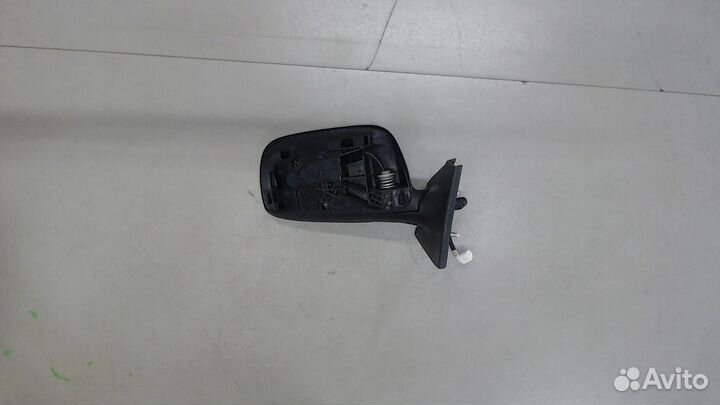 Зеркало боковое Toyota Yaris, 2008