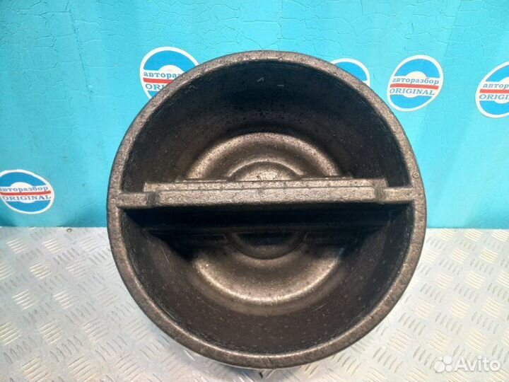 Ящик для инструментов Volkswagen Passat B7 1.4