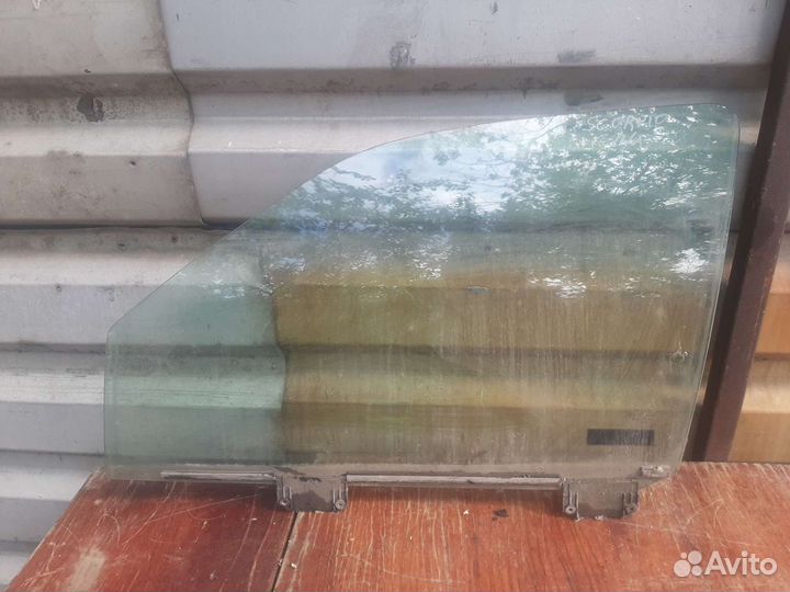 Стекло переднее левое ford scorpio mk1