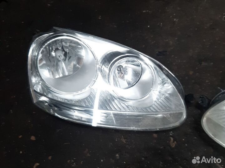 Фара Фольксваген Джетта 5 Гольф 5 оригинал
