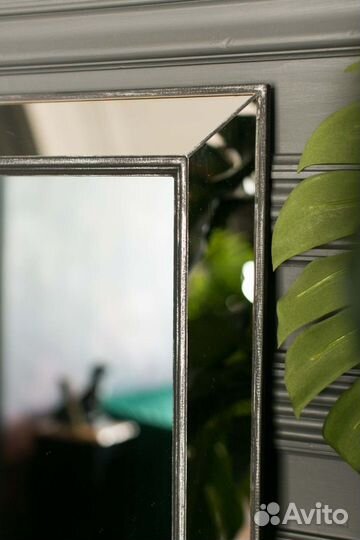 Зеркало настенное серебряное Miriada Silver