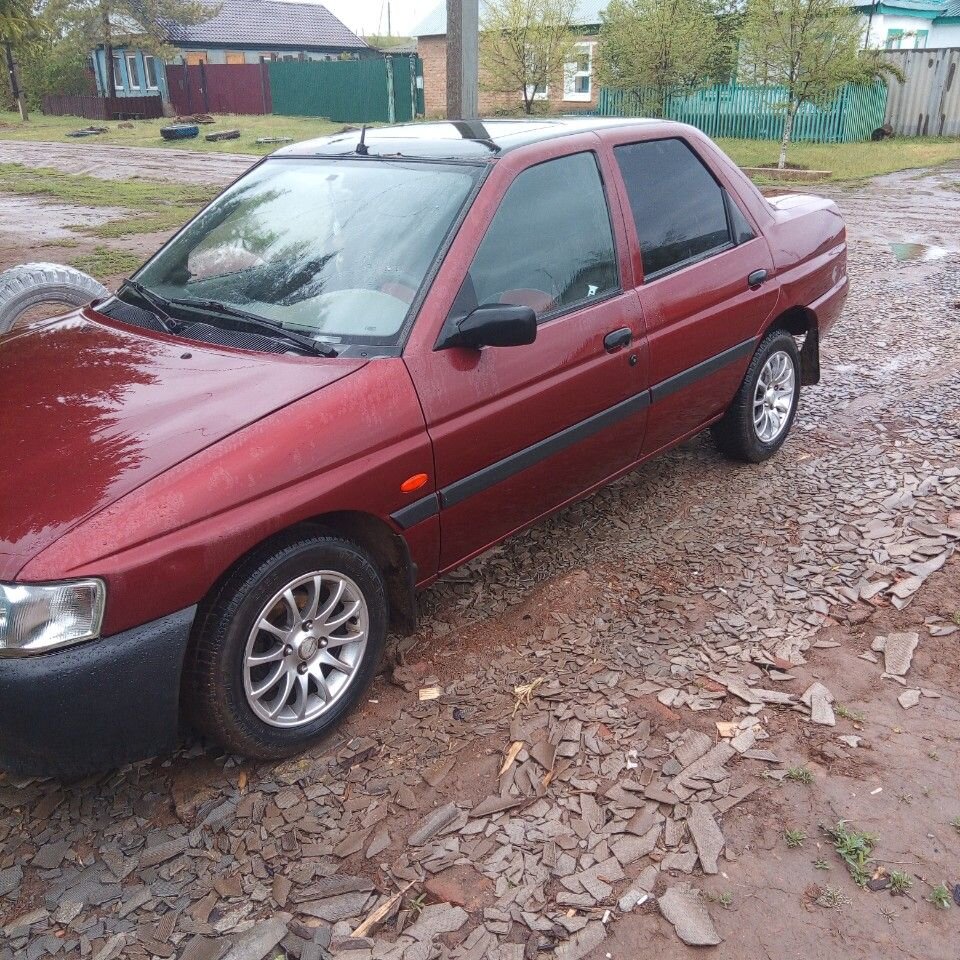 Ford Escort: фото владельца