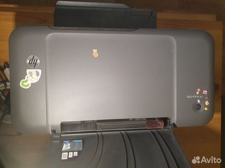 Принтер HP Deskjet 1000