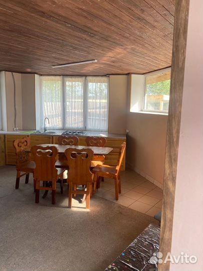 Аренда теплой беседки на берегу