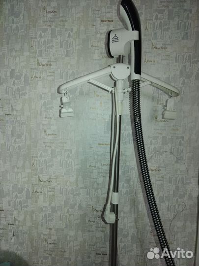 Отпариватель для одежды вертикальный