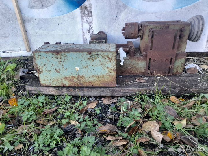 Токарный станок