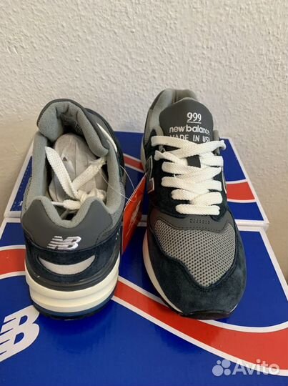 Женские кроссовки new balance