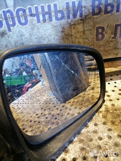 Зеркало правое Renault Logan 2