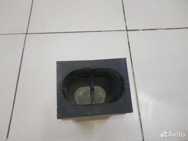 Кронштейн усилителя переднего бампера Citroen C4 P