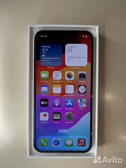 iPhone 12, 64 ГБ