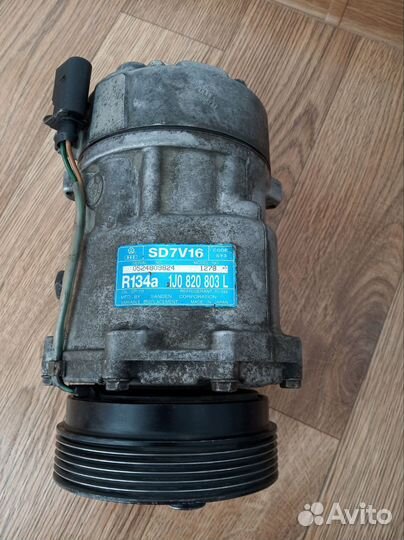 Компрессор кондиционера Шкода Октавия, гольф 4